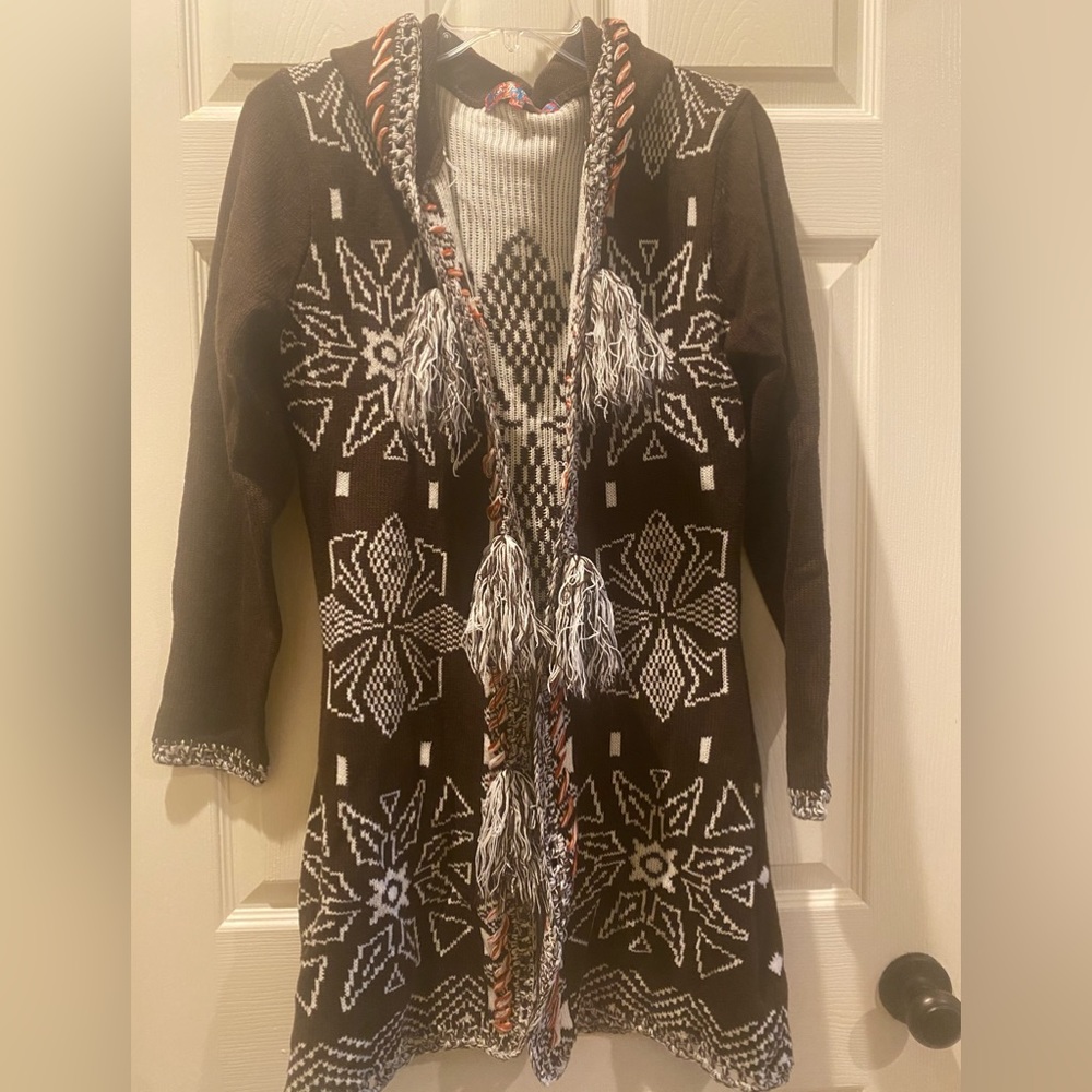 Selfie Couture By Trendology Open Front Sweater with hood Size Medium